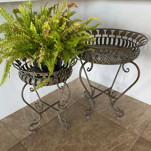 SET 2 Planter Stands/ Holders Decorative Metal in Antique Bronze/ Verdi finish  Large: 54x54x64cm high Medium: 42x42x52cm high