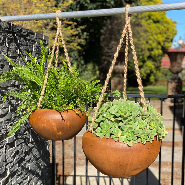 Set of 2 Indoor/Outdoor Metal Hanging Pot Planter with Rope - Rustic