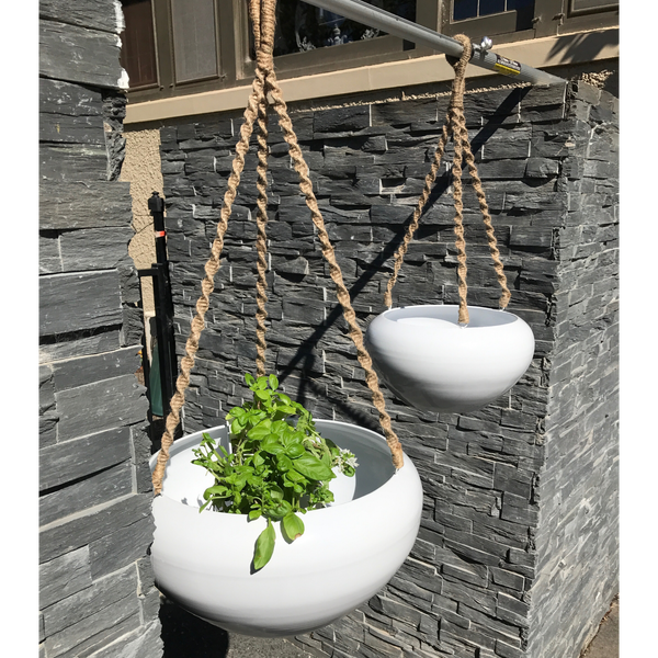 Set of 2 Indoor/Outdoor Metal Hanging Pot Planter with Rope - White in garden