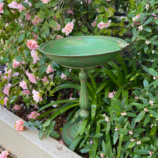 Birdbath/ Birdfeeder Metal Extra Large with Birds Décor in Antique Rustic Green 58x49x74cm high